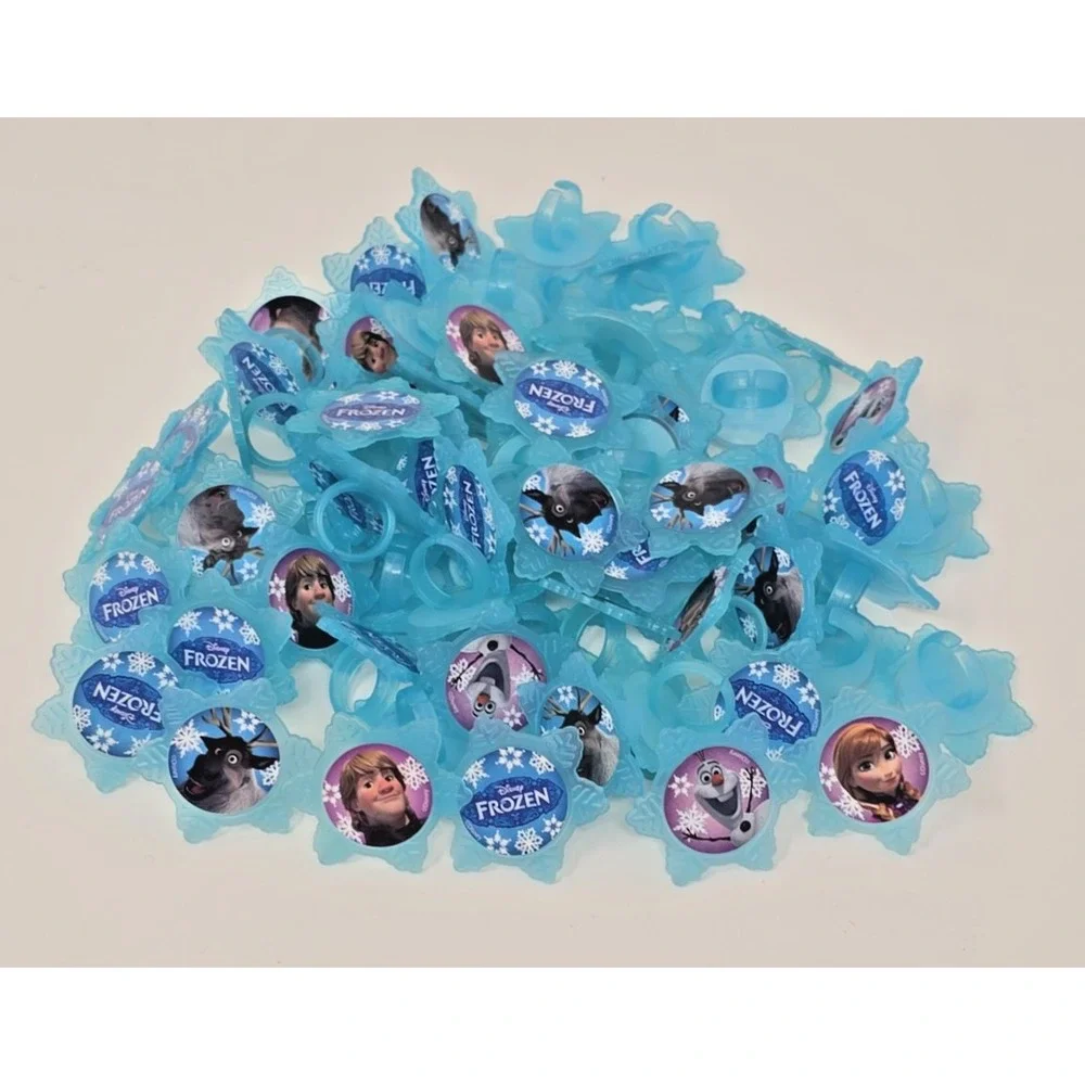 Bakery Crafts Plastic Cupcake Rings Favors Toppers New Lot of 75 